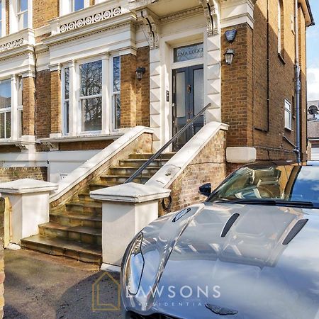 Loft Living By Lawsons With Parking Leilighet Windsor Eksteriør bilde