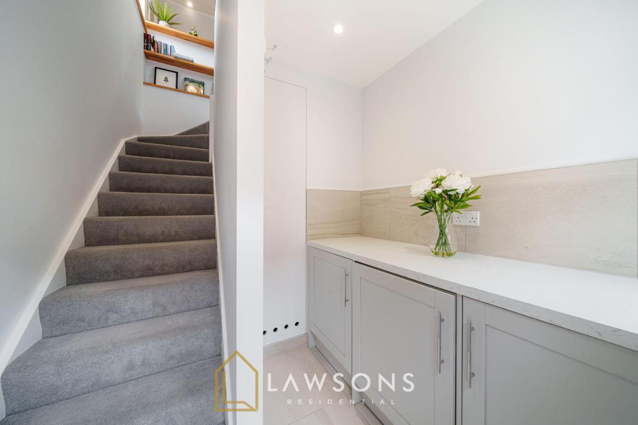 Loft Living By Lawsons With Parking Leilighet Windsor Eksteriør bilde